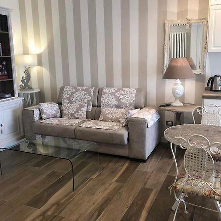 La Rosa Bianca Bed & Breakfast Роцано Екстериор снимка