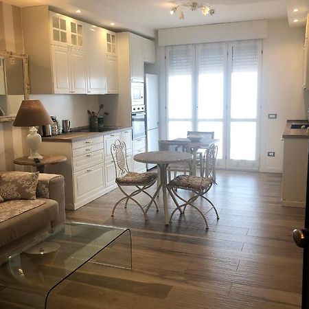 La Rosa Bianca Bed & Breakfast Роцано Екстериор снимка